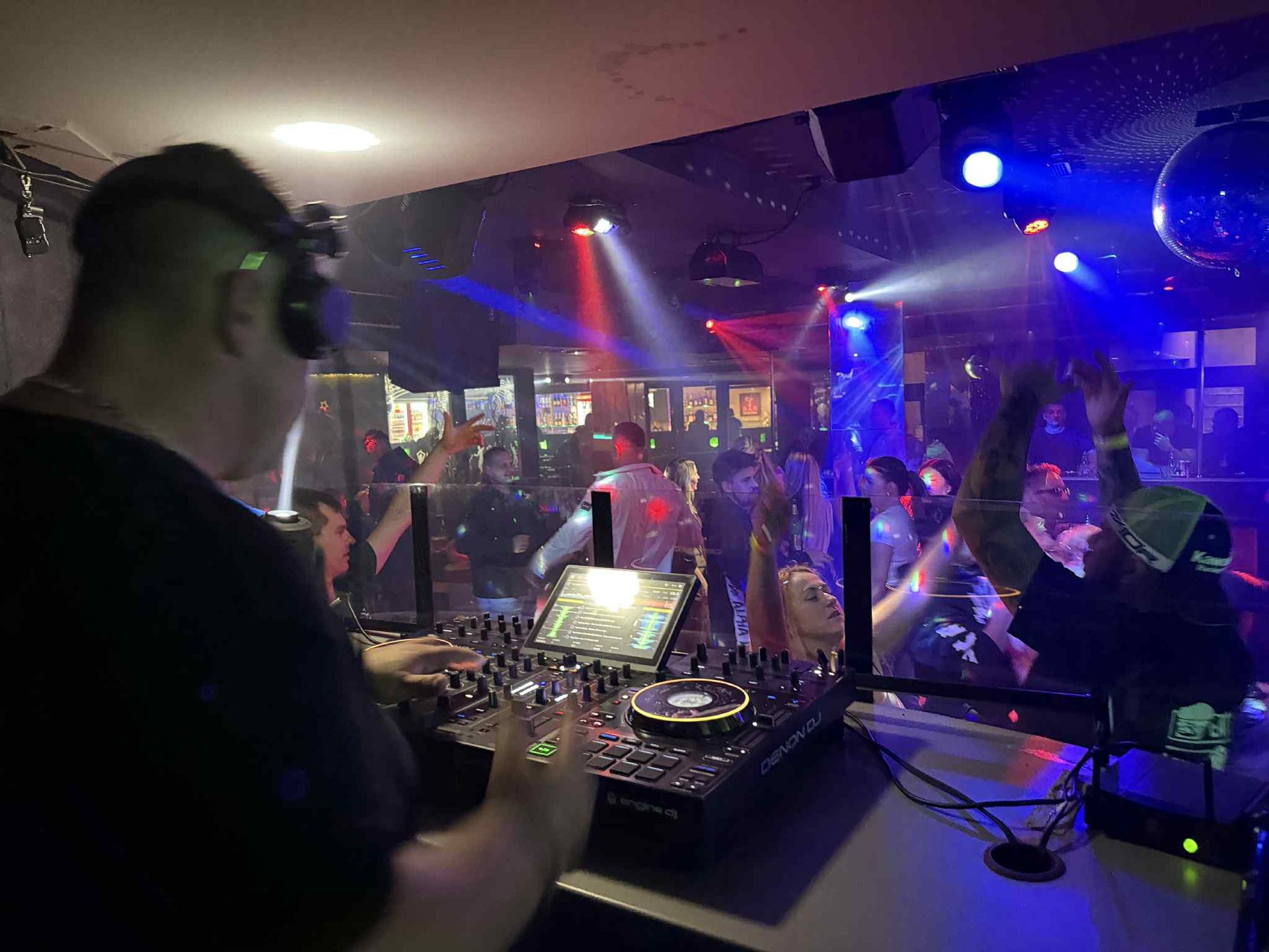 DJ TiBi